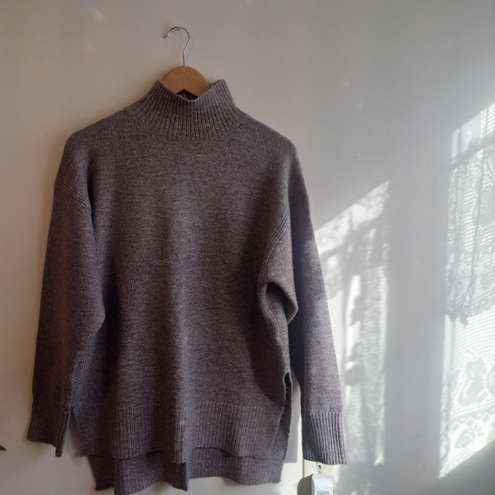 Suzy Shier Gray Turtleneck Sweater